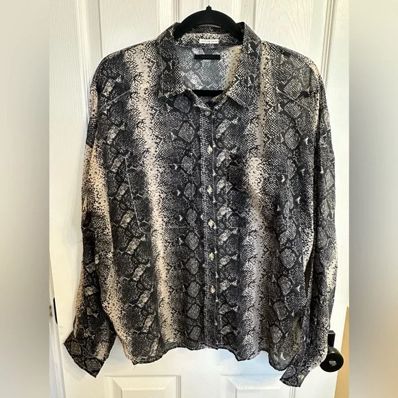 MOTHER The Thin Veil Button Up Shirt Size Medium - Picture 2 of 6